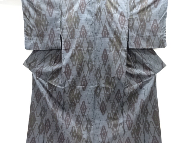 変わり花菱模様織出し本場泥大島紬着物（5マルキ）